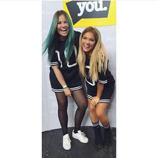 Diese Kleid oder Shirt meine ich - (Youtube, Outfit, Shirin David )