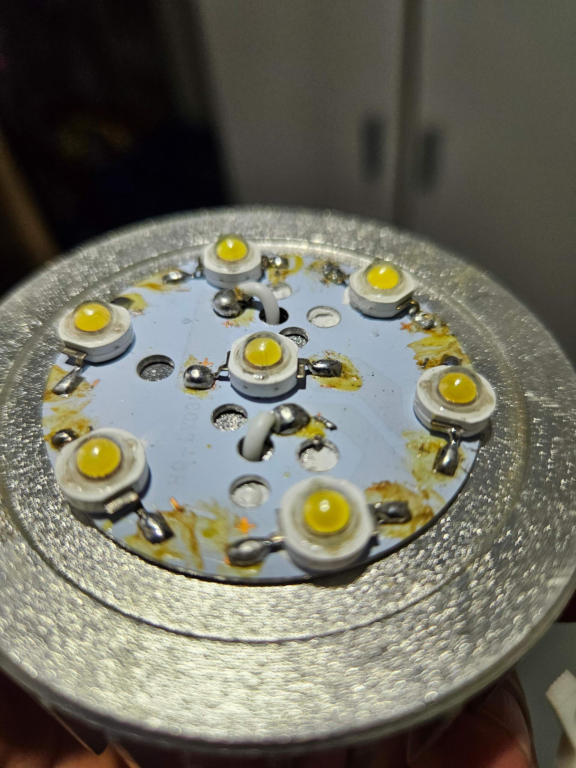 50x Superhelle SMD 0402 LEDs Gelb - 1x0,5mm Mini LEDs Für DIY Projekte