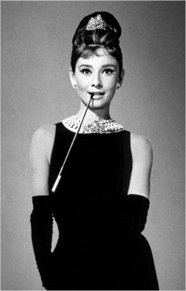Wo finde ich so ein ähnliches Kleid wie das von Audrey Hepburn aus ...