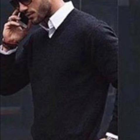 Wo Findet Man So Ein Oberteil Wo Ist Es Ein Hemd Und Ein Pulli Wenn Ja Wo Finde Ich So Ein Dubnen Pulli Mode Kleidung Klamotten