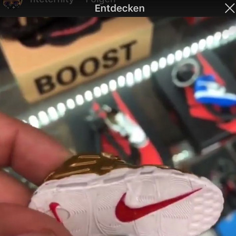 Wo gibt es diesen Schlüsselanhänger? (kaufen, Schuhe, Nike) Wo gibt es diesen Schlüsselanhänger? (kaufen, Schuhe, Nike)