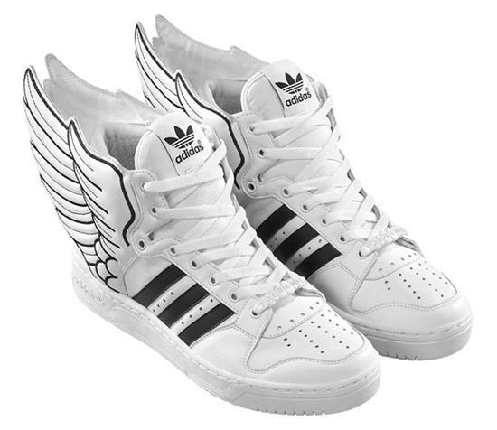 Adidas Schuhe - (Schuhe, adidas, Schuhe mit Flügeln)