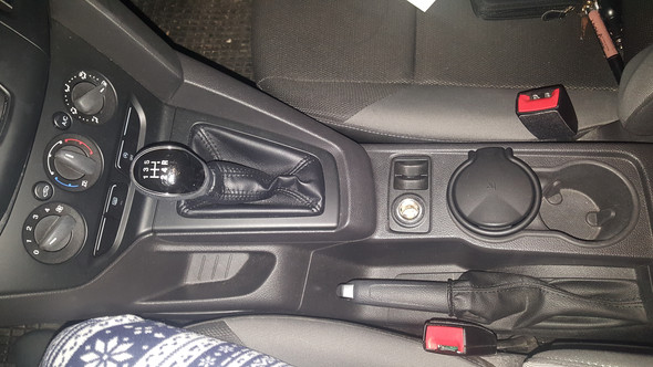 Wo Ist Der Aux Anschluss Fur Den Ford Focus Auto Autoradio