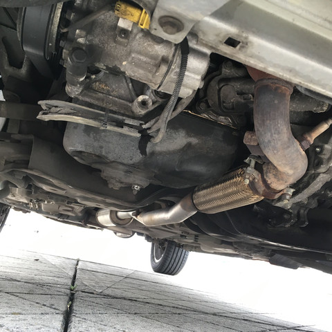 Wo Ist Die Olablassschraube Im Auto Kfz Ol Olwechsel