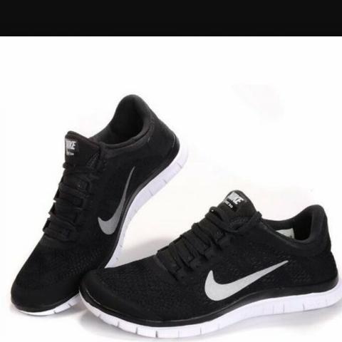 weisse nike damenschuhe mit roter sohle weisse nike damenschuhe mit roter sohle