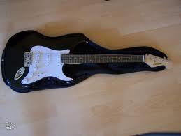 Meine Gitarre - (Gitarre, schwarz, lackieren)