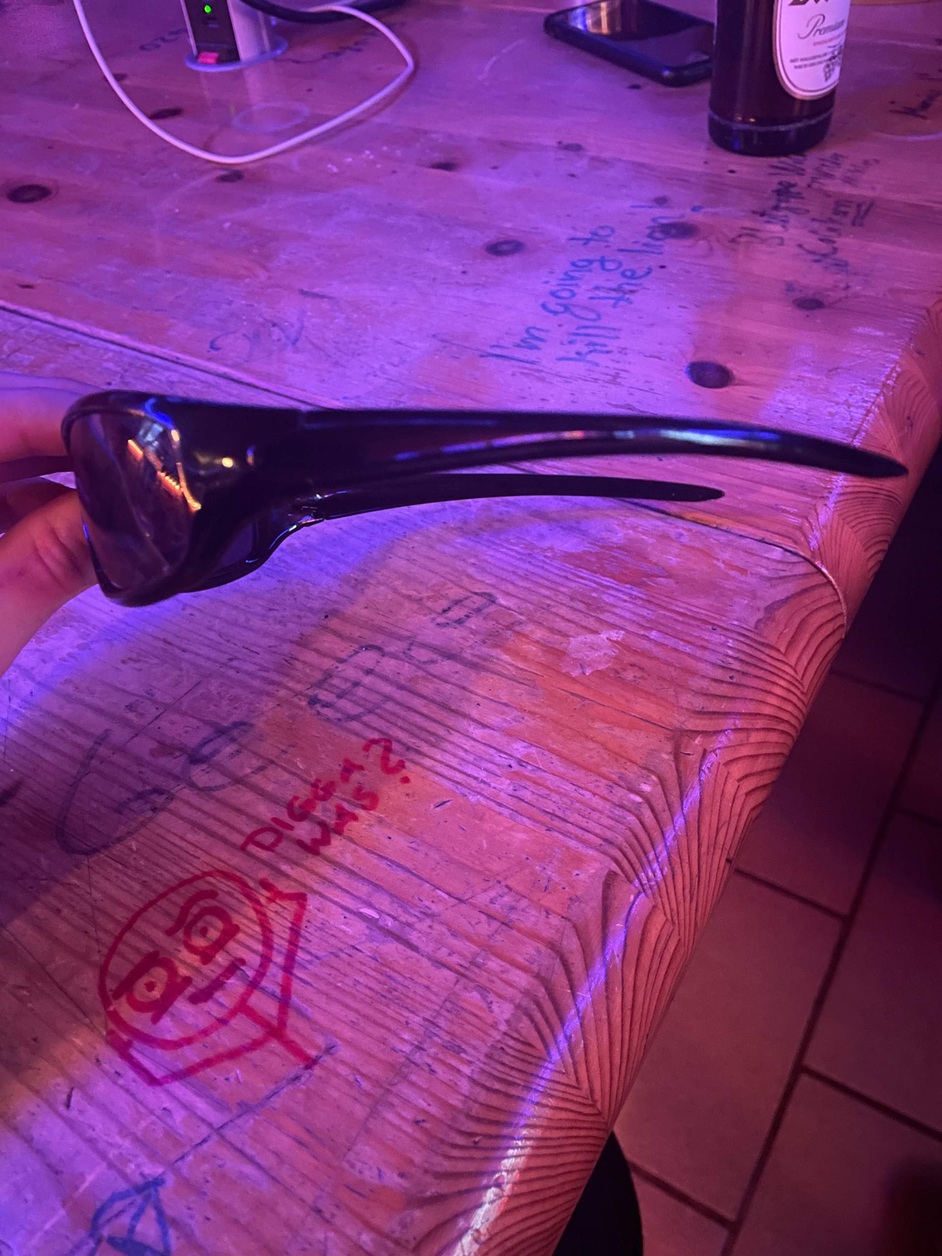 Wo kann man so eine Sonnenbrille kaufen? (Mode, Brille)