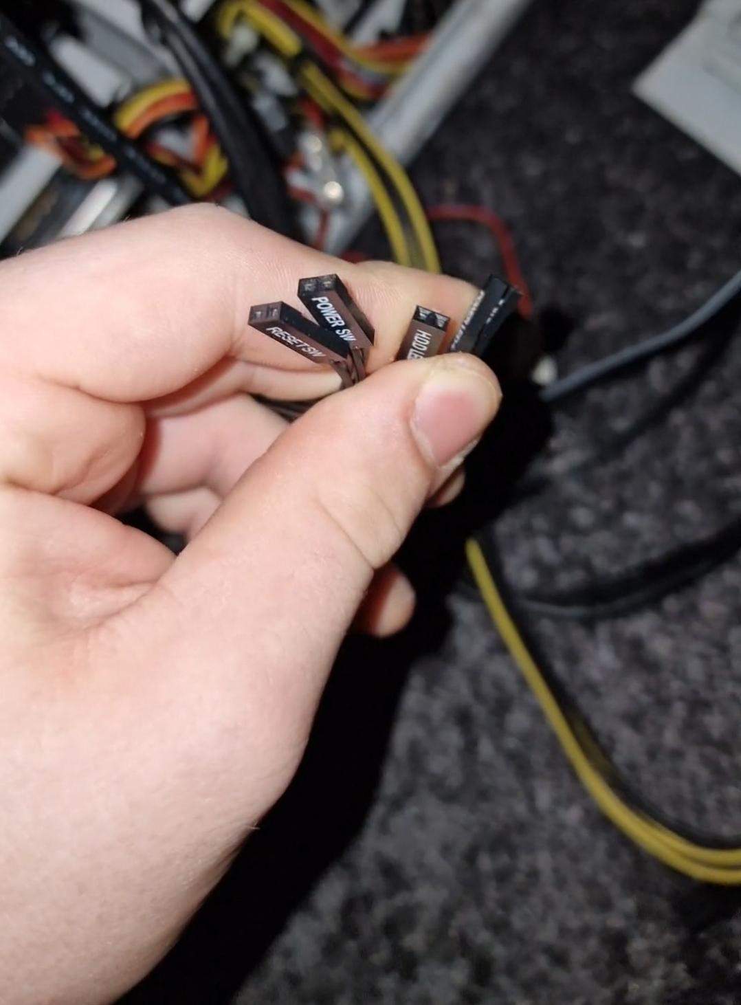 Kabel Ran Wo kommen diese kabel ran? (Gaming PC, Mainboard, Motherboard)