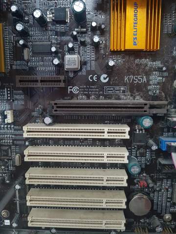 Wo kommt die Grafikkarte rein und was für eine? (Computer ...