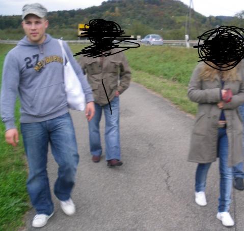 - (Menschen, Rasse, Volk)