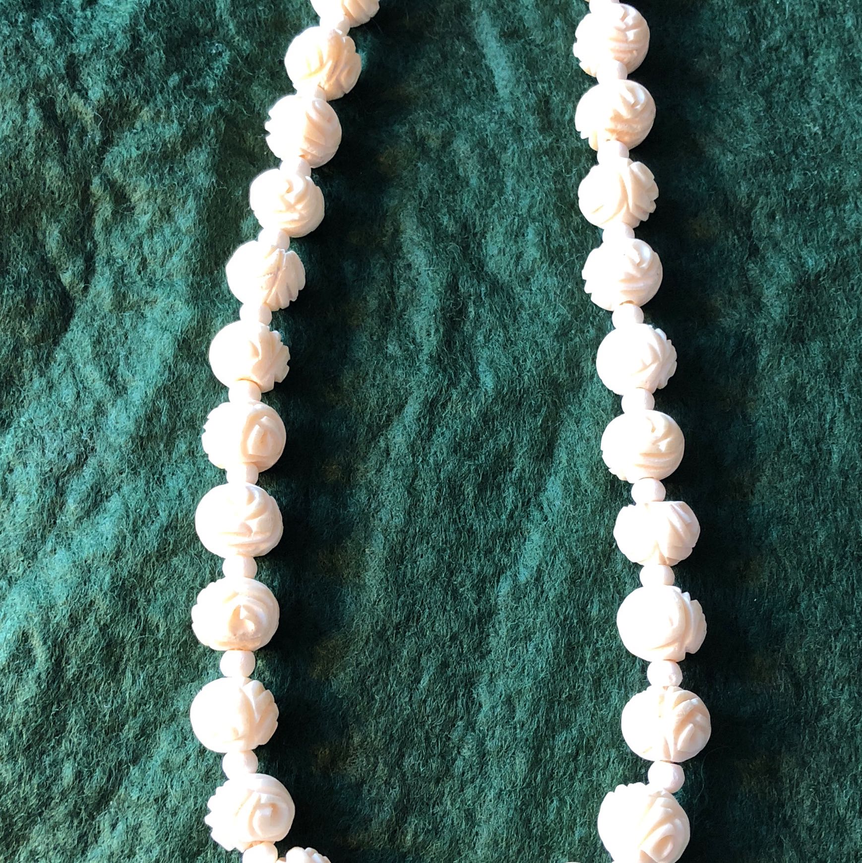 Wo und wie kann ich Elfenbeinschmuck