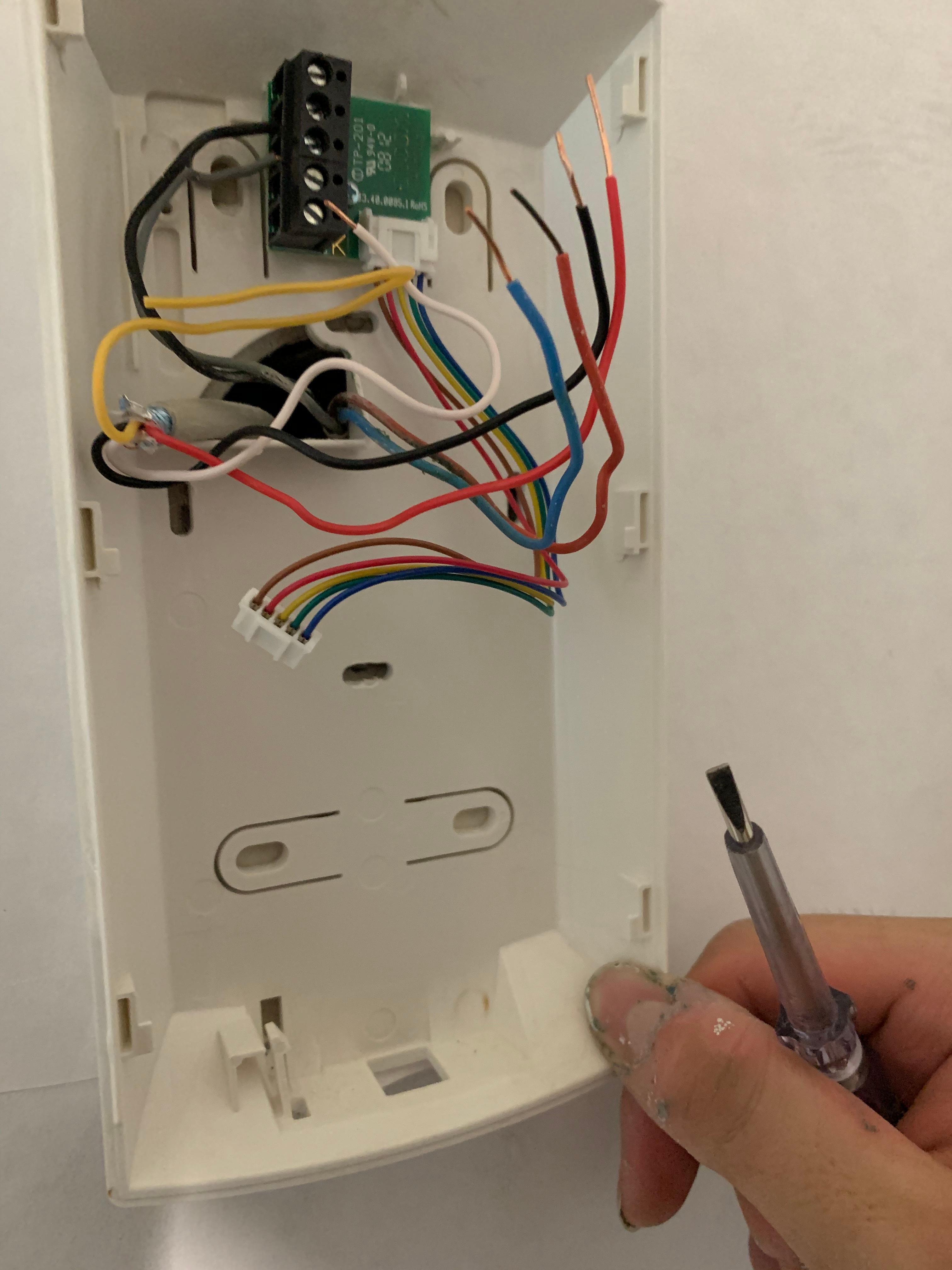 Wofür ist das 2. Kabel bei der Gegensprechanlage? (Technik, Technologie ...