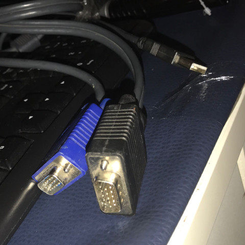 Das ist der Kabel über den ich rede  - (PC, Kabel, VGA)