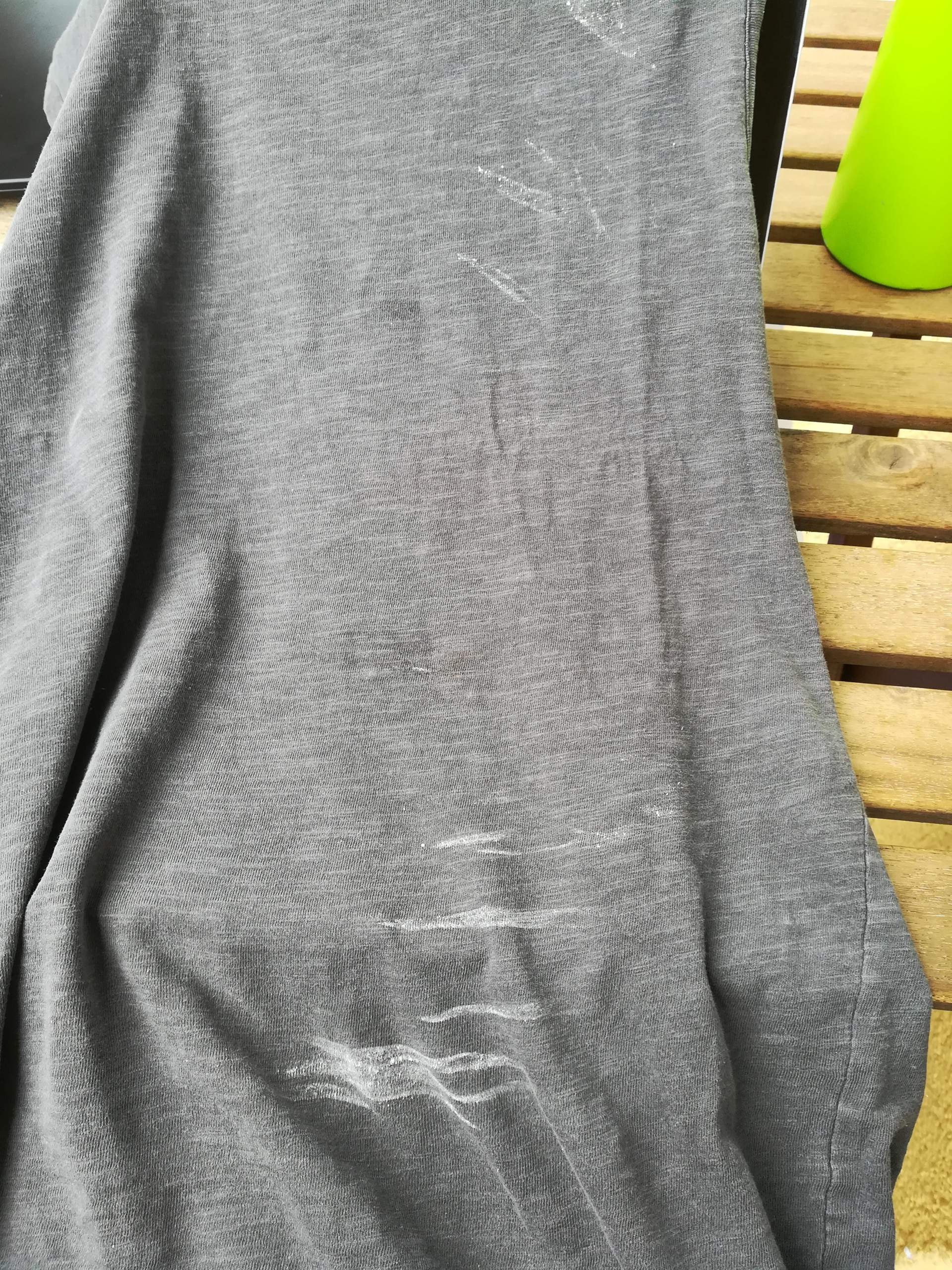 Woher kommen diese Streifen? (Waschmaschine, Wäsche)