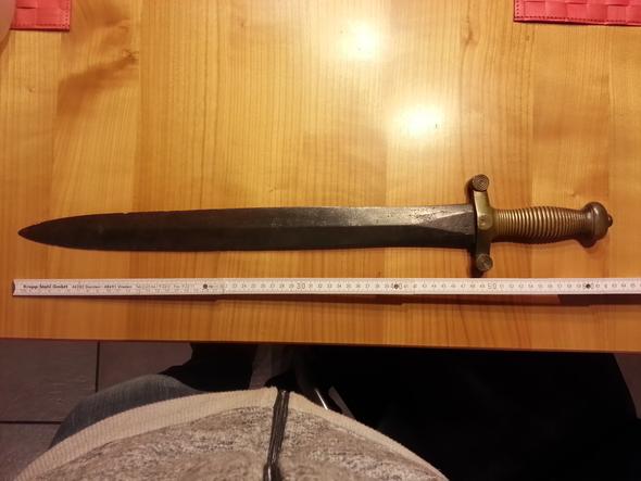 Schwert - (Geschichte, Waffen, Frankreich)