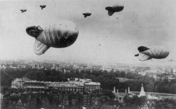 Wozu waren Fesselballons im ersten und zweiten Weltkrieg gut?