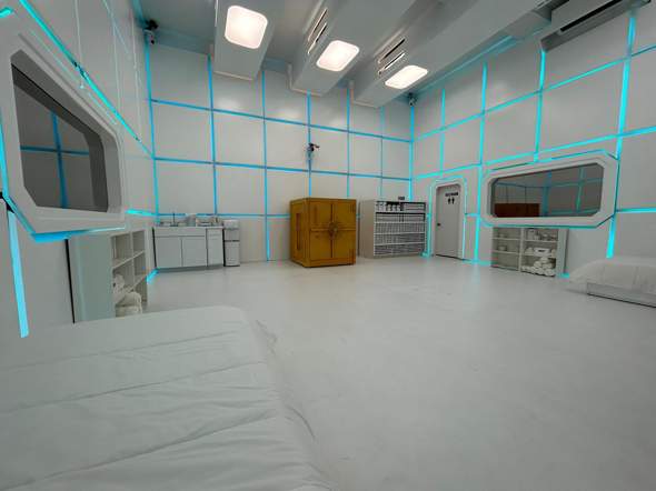 Würdest du für 💶 500.000 € 100 Tage in diesem Raum bleiben?