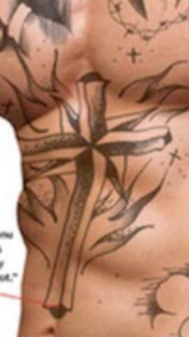Wurdet Ihr Sagen Man Kann Sich Das Motiv Auf Der Brust Stechen Lassen Oder Ahnelt Es Zu Sehr Dem Tattoo Der Russischen Mafia Diebe Im Gesetz Tatowieren