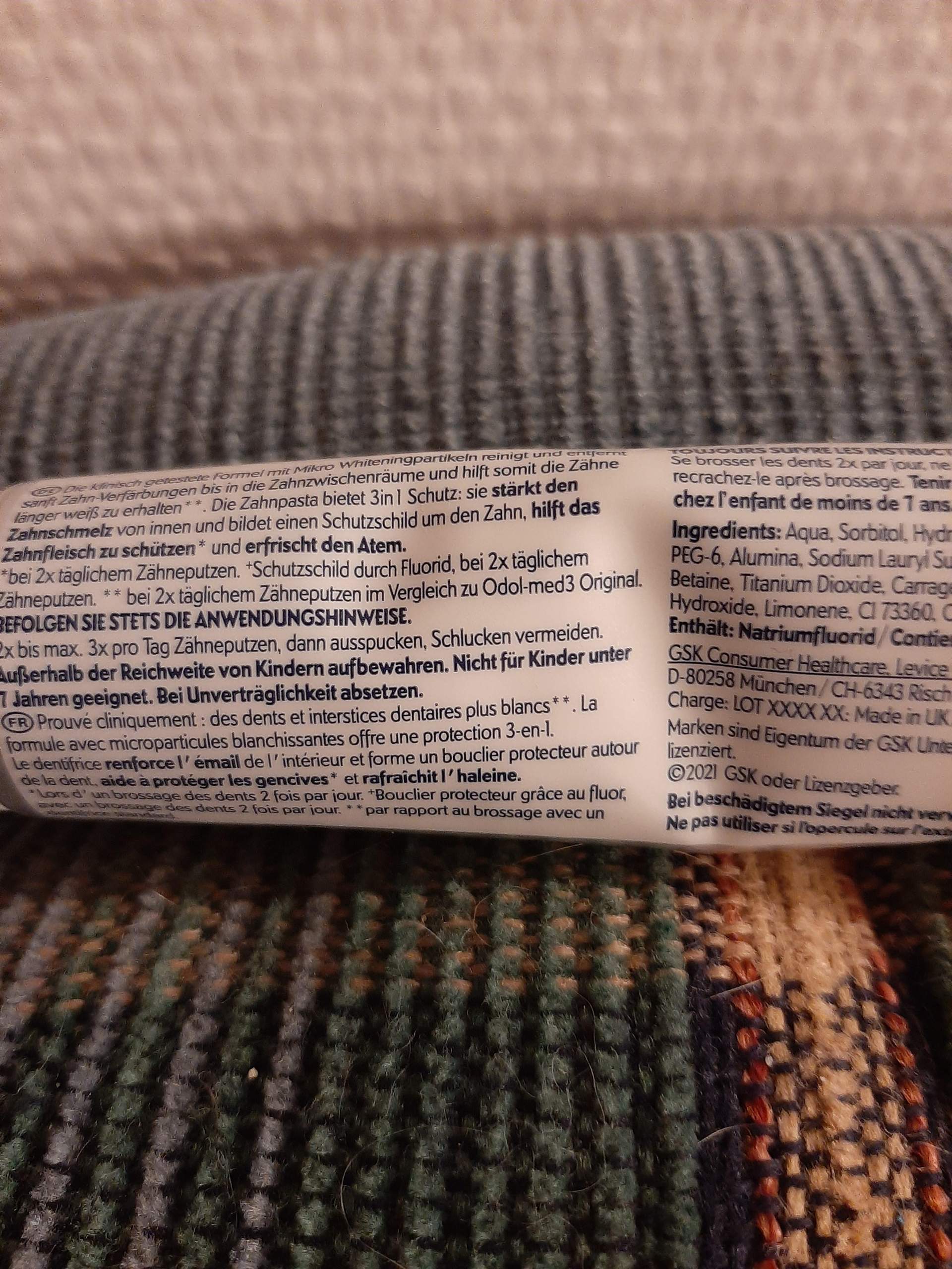 Zahnpastanur ausspucken oder auch spülen? (Gesundheit und Medizin