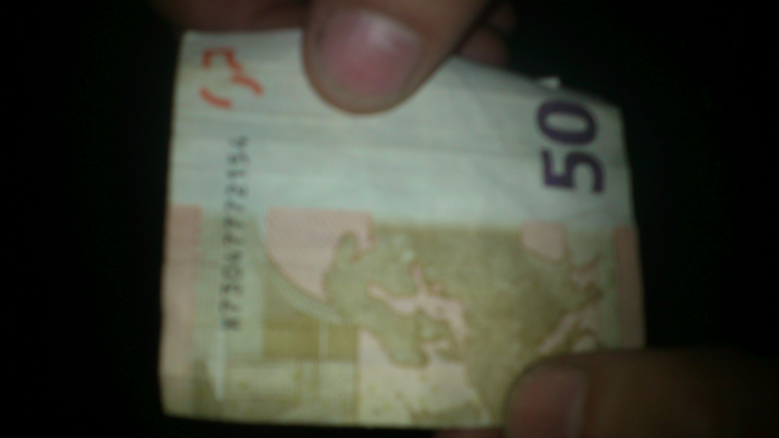 Zerissene Geldscheine Wo Umtausch Geld Zerissen