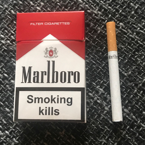 Marlboro
 - (Deutschland, Drogen, Zigaretten)