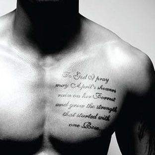 Zitat Auf Brust Piercing Tattoo Art