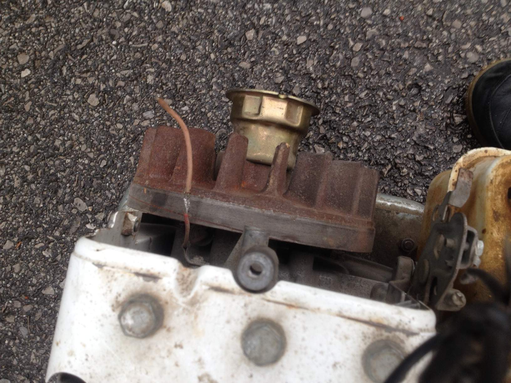 Zündspule montieren und richtig anschließen (verbrennungsmotor, Stromerzeugung, zuendspule)