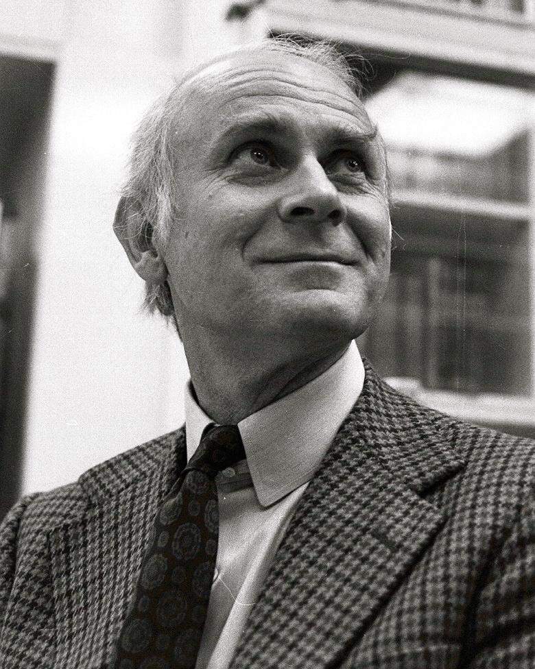 Zum 100. Geburtstag in Gedenken an Loriot – Welche seiner Zitate ...