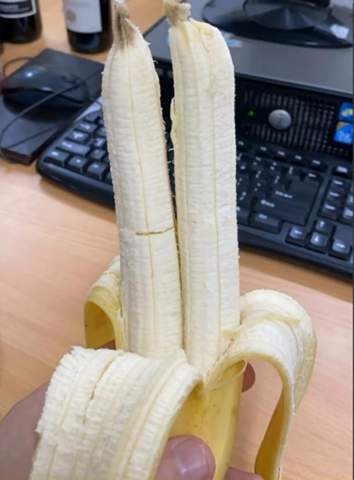 Zwei Bananen in einer Schale?