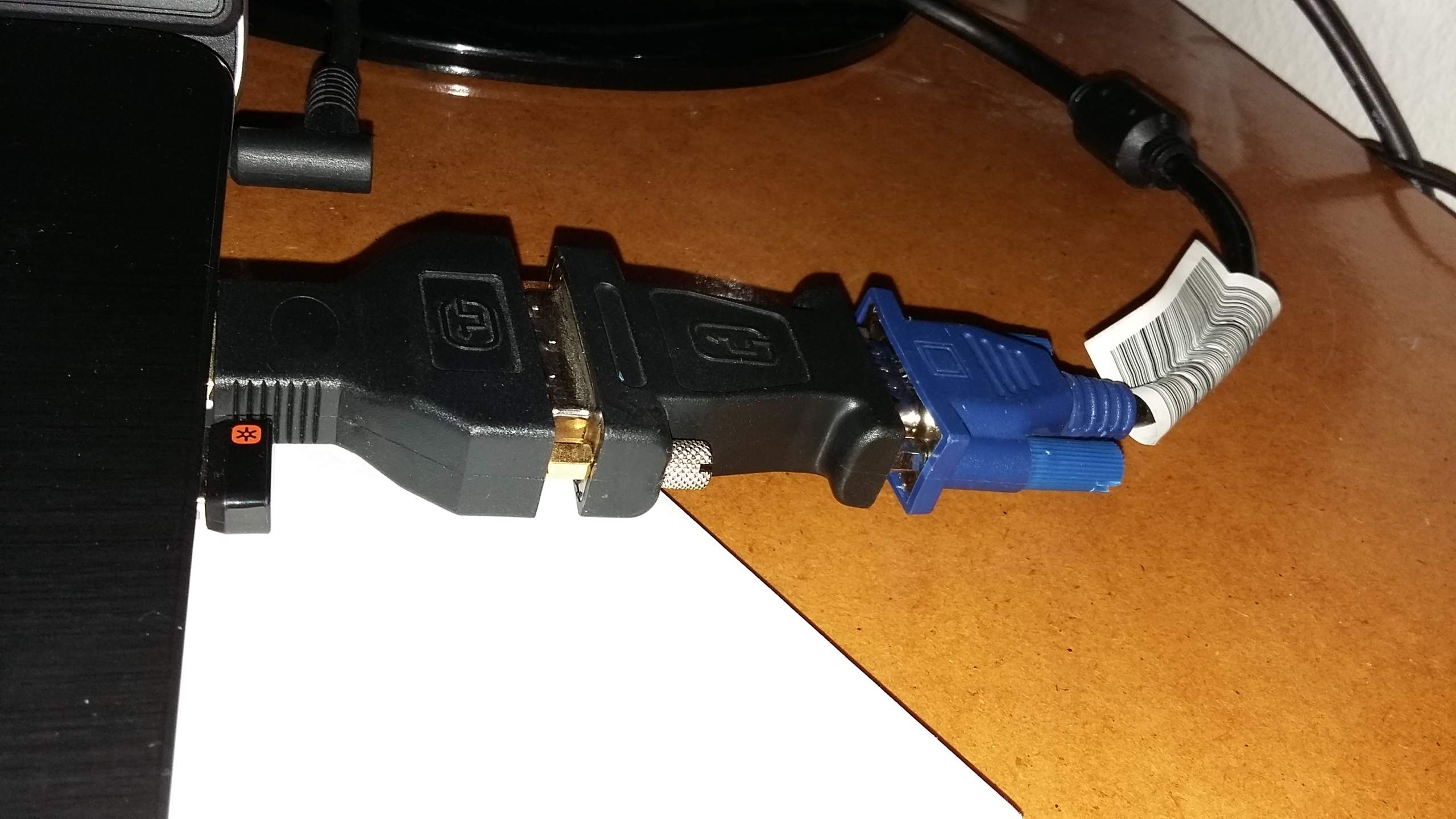 Zweiter Bildschirm wird nicht erkannt? VGA zu HDMI?